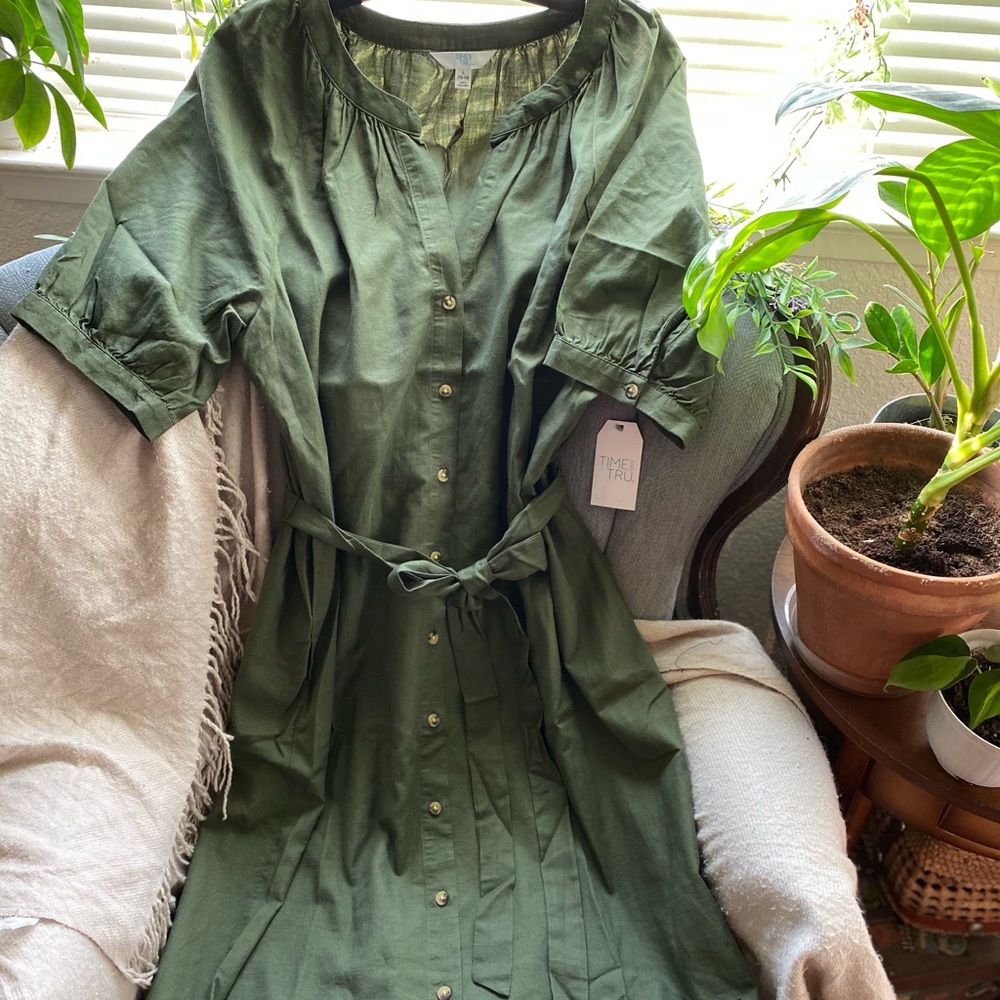 Green/Olive Short Sleeve Shirt Dress 🤎🤍